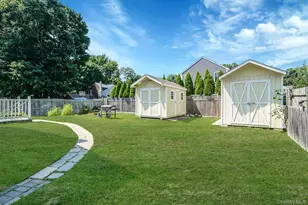 395 Linnet St, Greenport, NY 11944 - Photo 30