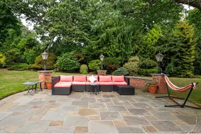 1331 Harbor Road, Hewlett, NY 11557 - Photo 46