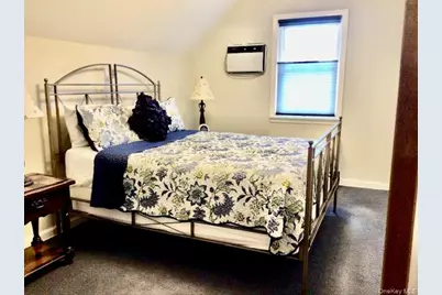 8211 260th Street, Glen Oaks, NY 11004 - Photo 10