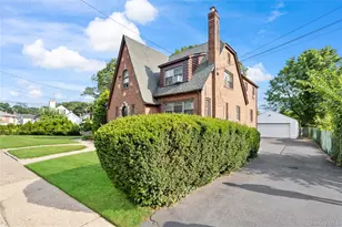 68 Fir St, Valley Stream, NY 11580 - Photo 4