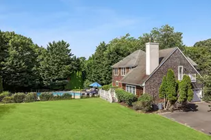 80 Moriches Ave, East Moriches, NY 11940 - Photo 18