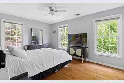 80 Moriches Avenue, East Moriches, NY 11940 - Photo 12