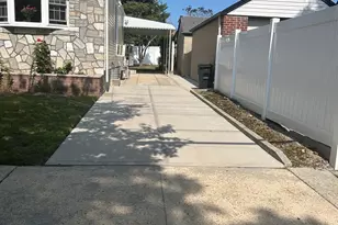 87-47 256th St, Floral Park, NY 11001 - Photo 2