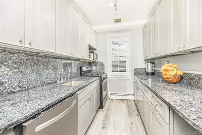 4601 Henry Hudson Parkway #B11B14, Bronx, NY 10471 - Photo 4