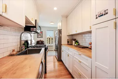 1 E Broadway #7O, Long Beach, NY 11561 - Photo 8