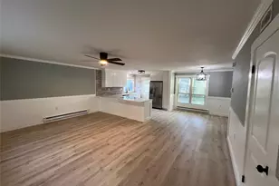 503 Lancaster Ct, Ridge, NY 11961 - Photo 2