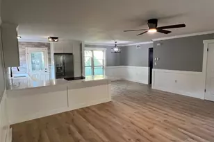 503 Lancaster Ct, Ridge, NY 11961 - Photo 4