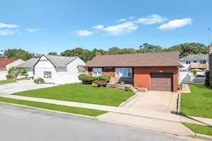 885 Downing Rd, Valley Stream, NY 11580 - Photo 2