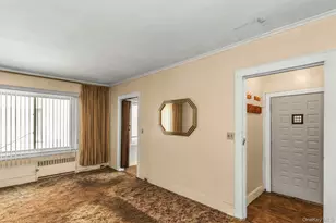 139-12 233rd St, Springfield Gardens, NY 11422 - Photo 4