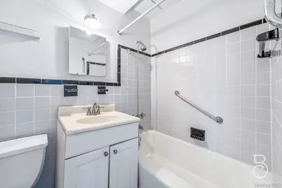 33-47 14th Street #6D, Astoria, NY 11106 - Photo 8