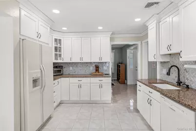 70 Forest Road, Centereach, NY 11720 - Photo 6