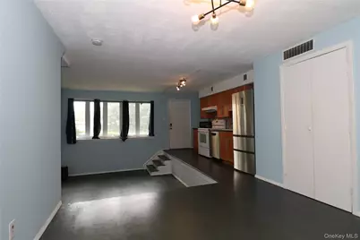 200 Hilton Avenue #55, Hempstead, NY 11550 - Photo 8