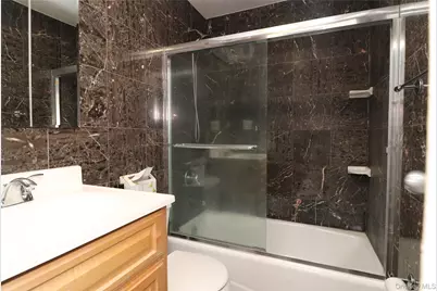 200 Hilton Avenue #55, Hempstead, NY 11550 - Photo 2