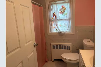 35 W Raymond Avenue, Roosevelt, NY 11575 - Photo 14