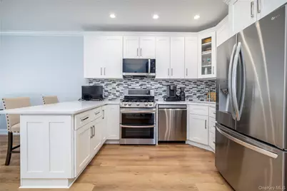 340 East Pine Street, Long Beach, NY 11561 - Photo 10