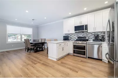 340 East Pine Street, Long Beach, NY 11561 - Photo 12