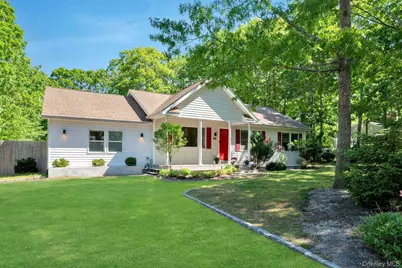 46 Sherwood Road, Hampton Bays, NY 11946 - Photo 2