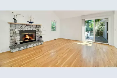 46 Sherwood Road, Hampton Bays, NY 11946 - Photo 14
