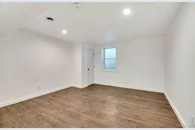 46 Sherwood Road, Hampton Bays, NY 11946 - Photo 30