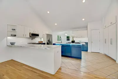 46 Sherwood Road, Hampton Bays, NY 11946 - Photo 8