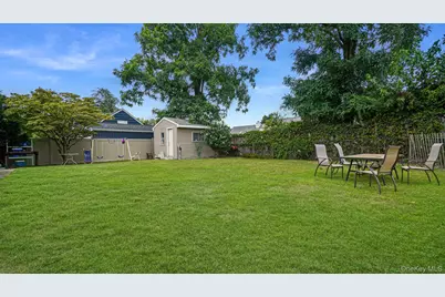 12 Garden Street, Bay Shore, NY 11706 - Photo 20