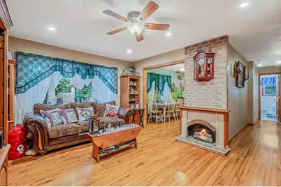 72 Upland Drive, East Northport, NY 11731 - Photo 10