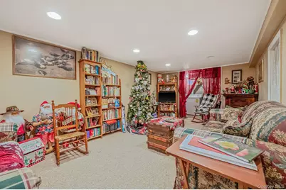 72 Upland Drive, East Northport, NY 11731 - Photo 20