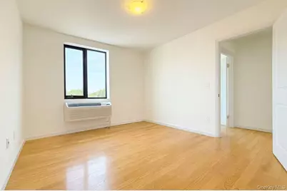 6070 Woodhaven Boulevard #4E, Elmhurst, NY 11373 - Photo 10