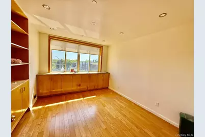 5804 Main Street #2D, Flushing, NY 11355 - Photo 2