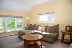 359 Orangeburg Rd, Pearl River, NY 10965 - Photo 12