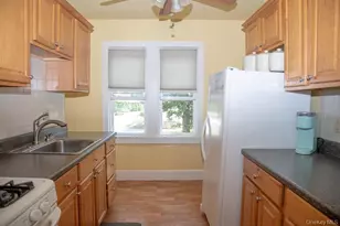 359 Orangeburg Rd, Pearl River, NY 10965 - Photo 16