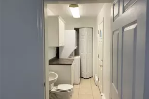 369 Hewlett Pkwy, Hewlett, NY 11557 - Photo 12