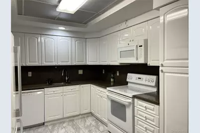 369 Hewlett Parkway, Hewlett, NY 11557 - Photo 2