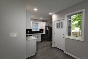 108-46 153rd St, Jamaica, NY 11433 - Photo 8