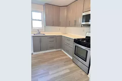 136 Fairview Boulevard, Hempstead, NY 11550 - Photo 2