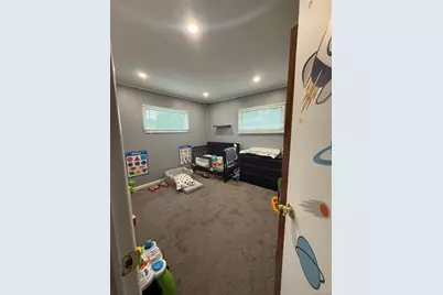 18 21st Avenue, Bay Shore, NY 11706 - Photo 2