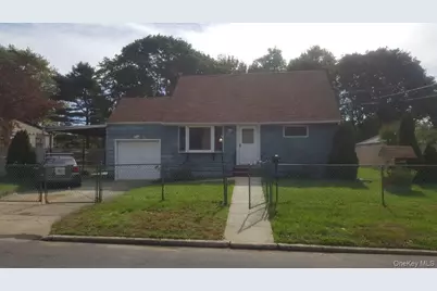 18 21st Avenue, Bay Shore, NY 11706 - Photo 1
