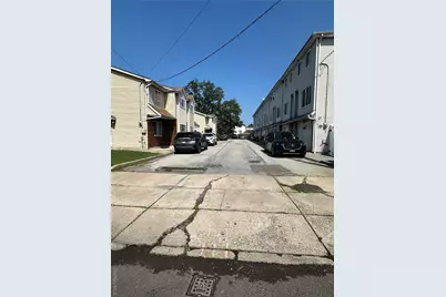 1 Patty Court, New York, NY 10312 - Photo 2