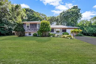 11 Easterly Rd, Hampton Bays, NY 11946 - Photo 24