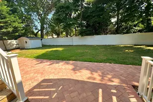 534 S Greene Ave, Lindenhurst, NY 11757 - Photo 40