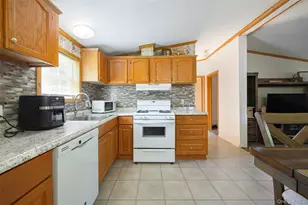 42 Feller Ct, Lagrangeville, NY 12603 - Photo 4