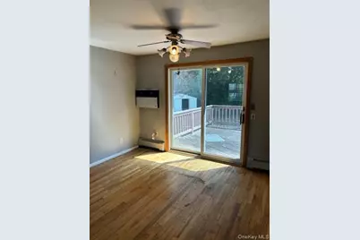 134 Veronica Lane, North Babylon, NY 11703 - Photo 12