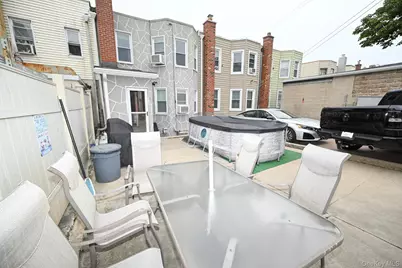 6060 Flushing Avenue, Maspeth, NY 11378 - Photo 18