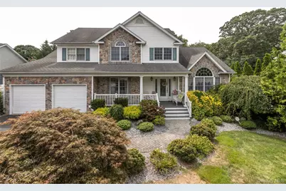 6 Rolling Wood Court, Hauppauge, NY 11788 - Photo 1