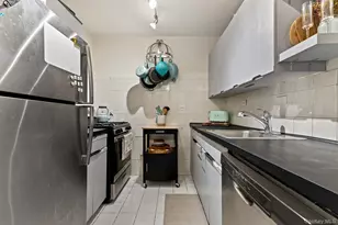 3121 Middletown Rd, Bronx, NY 10461 - Photo 8