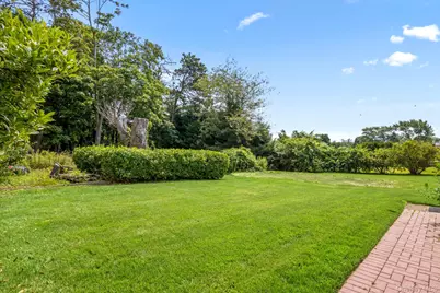 651 Sayville Avenue, Sayville, NY 11782 - Photo 16