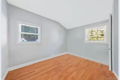 1010 Motor Parkway, Central Islip, NY 11722 - Photo 20