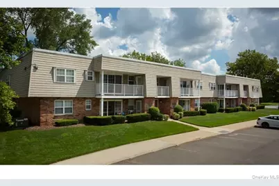 115 Westwood Drive #138, Westbury, NY 11590 - Photo 2