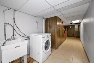 43-20 196th St, Flushing, NY 11358 - Photo 16