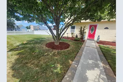 3 Brook Lane, Levittown, NY 11756 - Photo 8